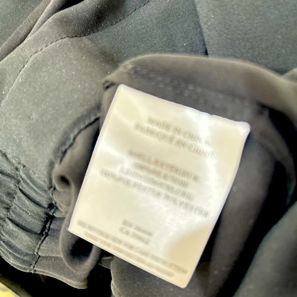 Theory 100% silk Black Jumpsuit jogger cuffs spaghetti straps front pockets sz 4 - Picture 11 of 11